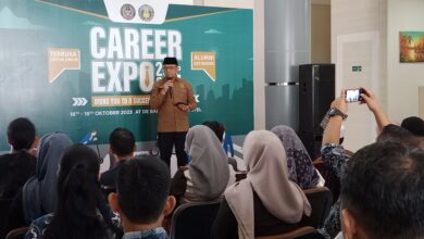 Photo of Kedepankan Attitude, Knowledge dan Kompetensi, 200 Wisudawan Poltekpar Lombok langsung Bekerja