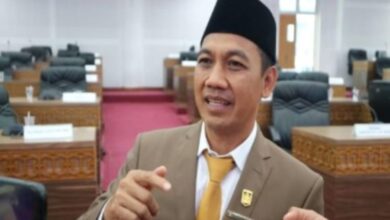Photo of Ketua DPRD Loteng Akan Cek Kondisi SDN 1 Sengkol Yang Rusak Berat