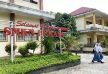 Photo of SMKN 1 Praya Dilaporkan ke Kejati NTB, Dugaan Penyelewengan Dana BOS, Pengelolaan Edotel dan Transportasi Sekolah