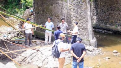 Photo of Komisi III DPRD Loteng Turun Cek Pembangunan Jembatan di Desa Mangkung