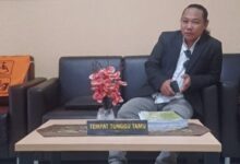 Photo of Li Tipikor serahkan Dokumen tambahan dugaan Korupsi Hibah Masjid Agung Praya ke Jaksa