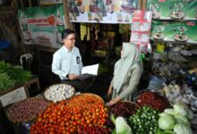Photo of Dukung Ekonomi Masyarakat, Bank NTB Syariah Siapkan Layanan Pojok di Tiga Pasar Tradisional Kota Mataram