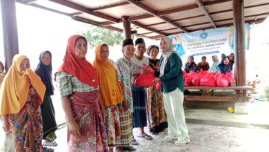Photo of PKK Lombok Tengah Berbagi Berkah Ramadhan