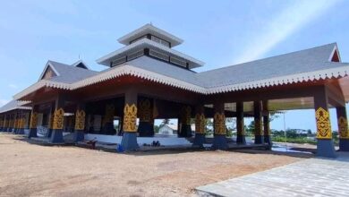 Photo of Pemkab Loteng Gelar Lebaran Ketupat di Bencingah Masmirah