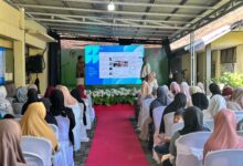 Photo of 100 Pelaku IKM di Praya Ikuti Bimtek Pemasaran Digital dari BRIN