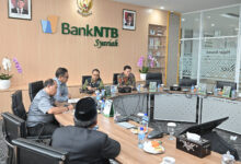 Photo of Putus Rantai Rekrutmen PMI Ilegal, Bank NTB Syariah dan Pemprov Rampungkan Skema Pinjaman Lunak