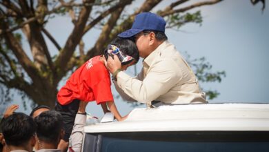 Photo of Berutang Budi kepada Rakyat NTB, Prabowo: Saya akan Balas Melalui Kerja Nyata